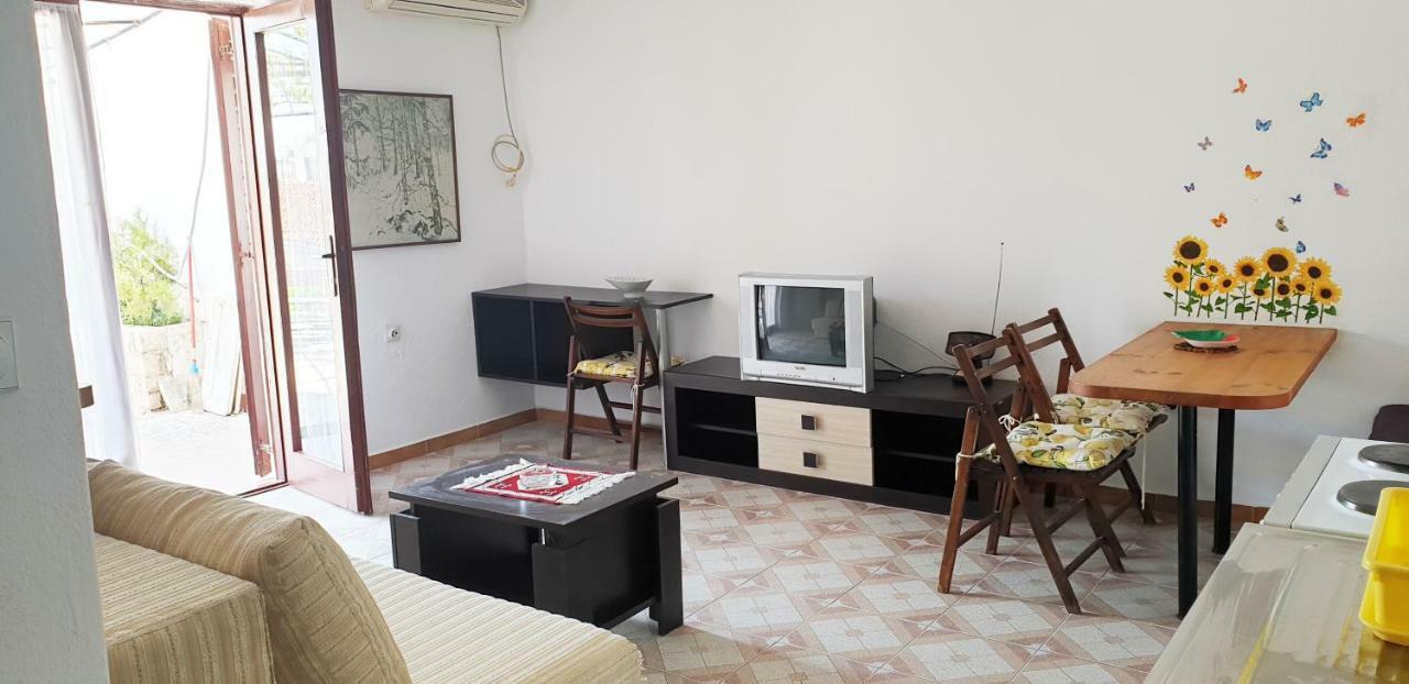 Apartments Prag Ulcinj Exterior foto